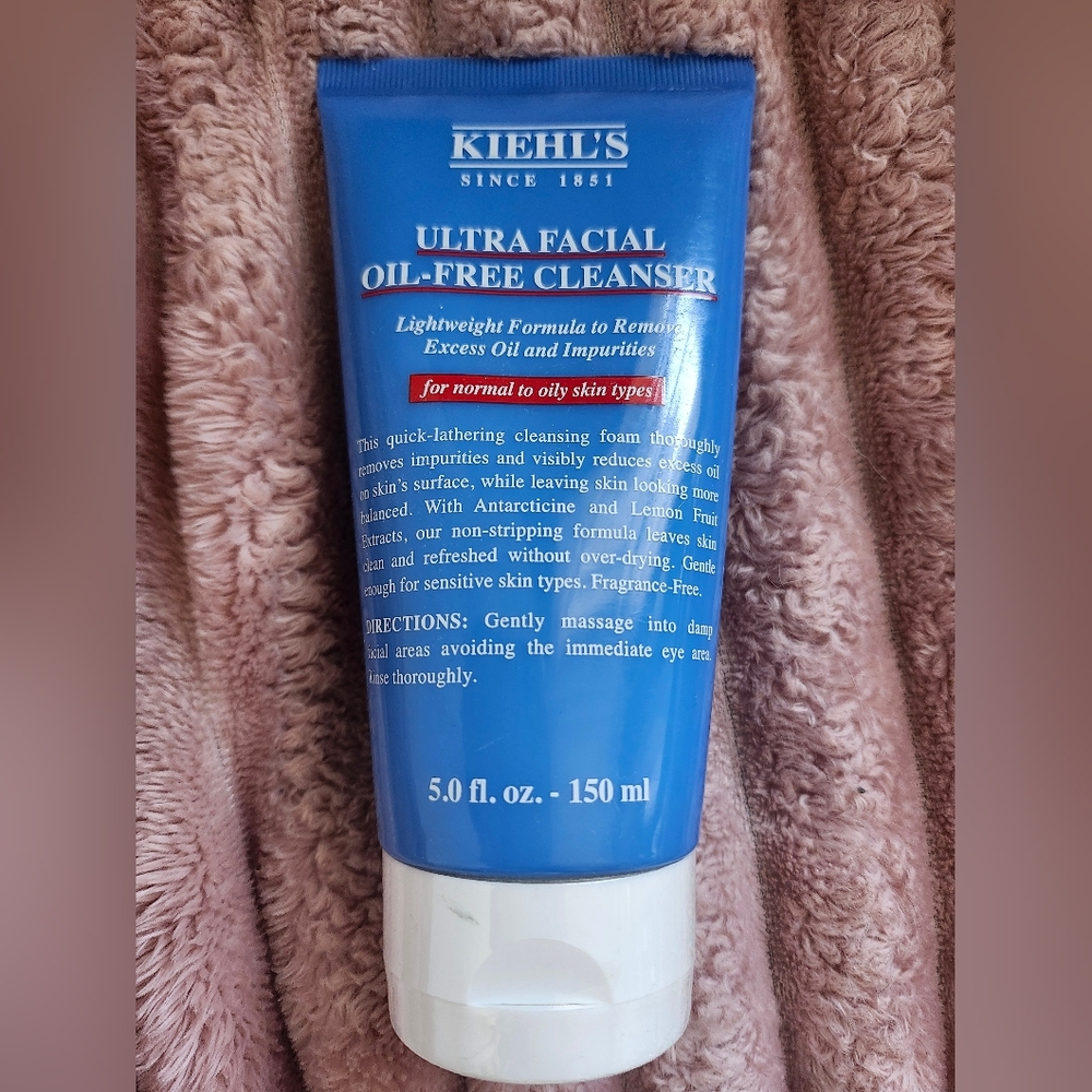 Kiehl's Ultra Facial Oil-Free Cleanser